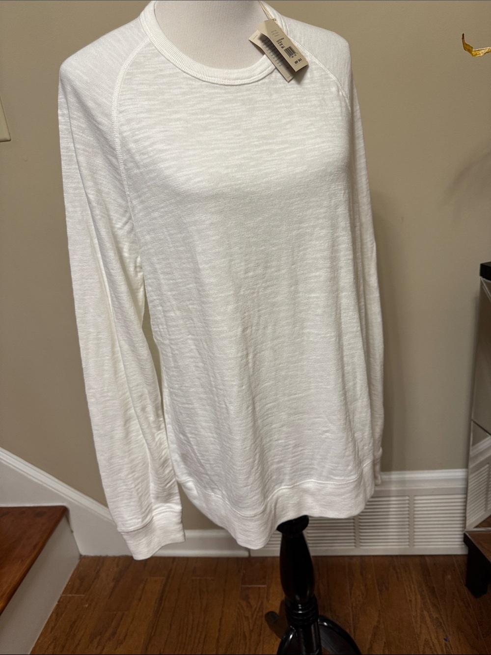 Faherty White Long-Sleeve Crewneck Top Size L NWT